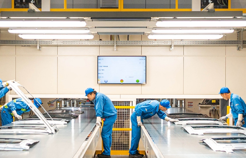 LG07Q AC220-240V LECH TRI-APROMENTA DE LED de alta eficiencia que ahorra energía